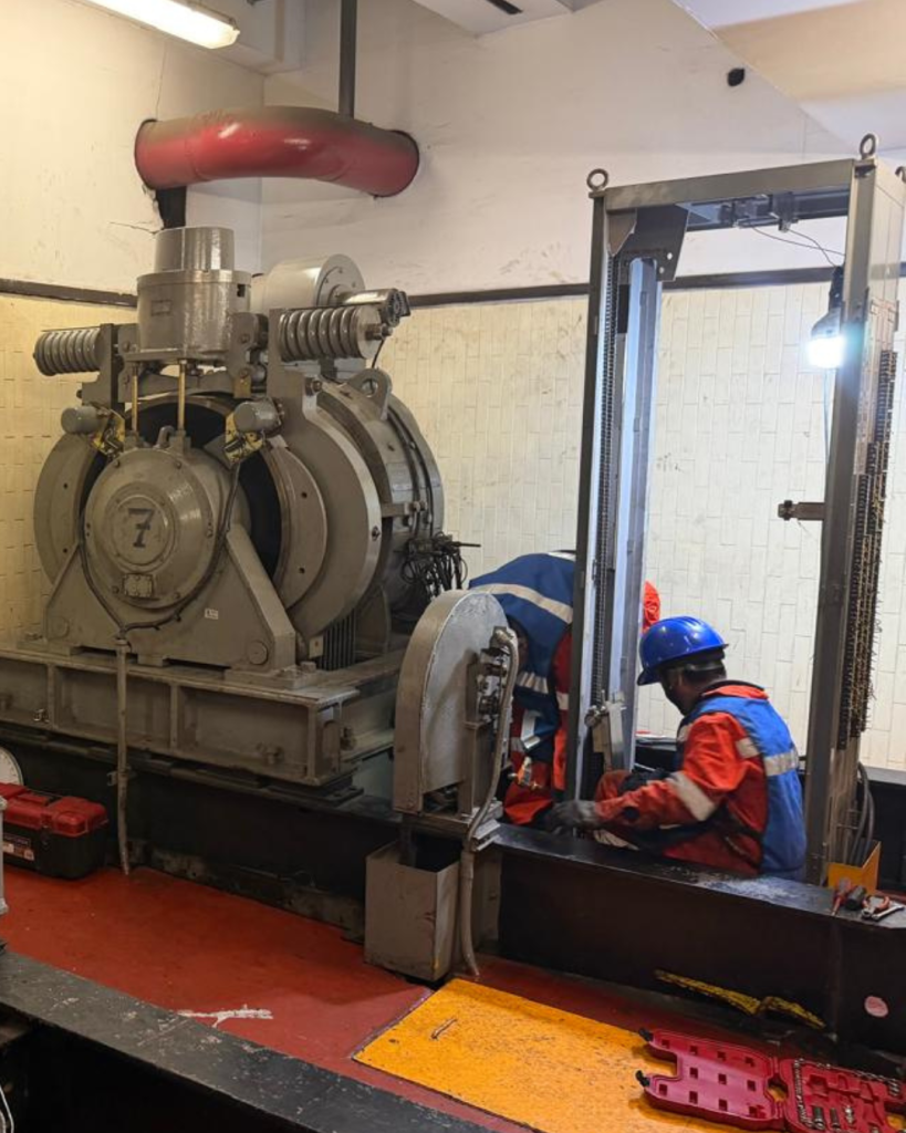 maquinaria de elevadores en