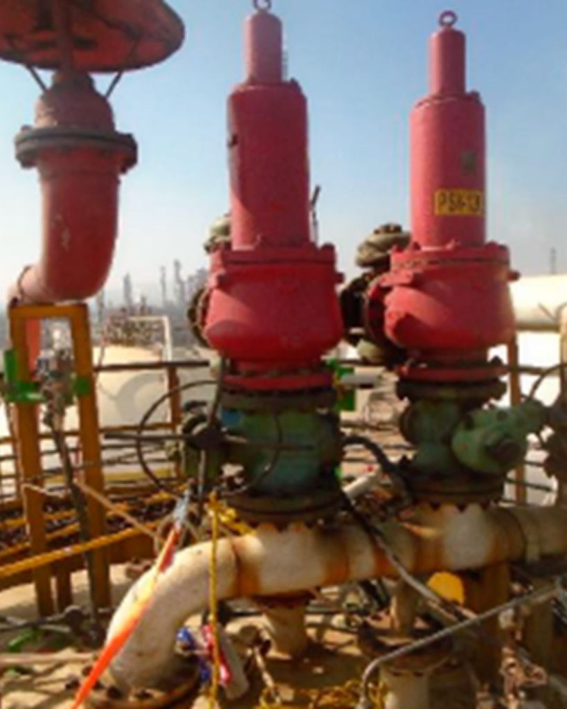 Tuberia roja al aire libre