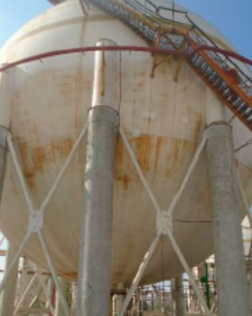 Tanque en encuadre cerrado