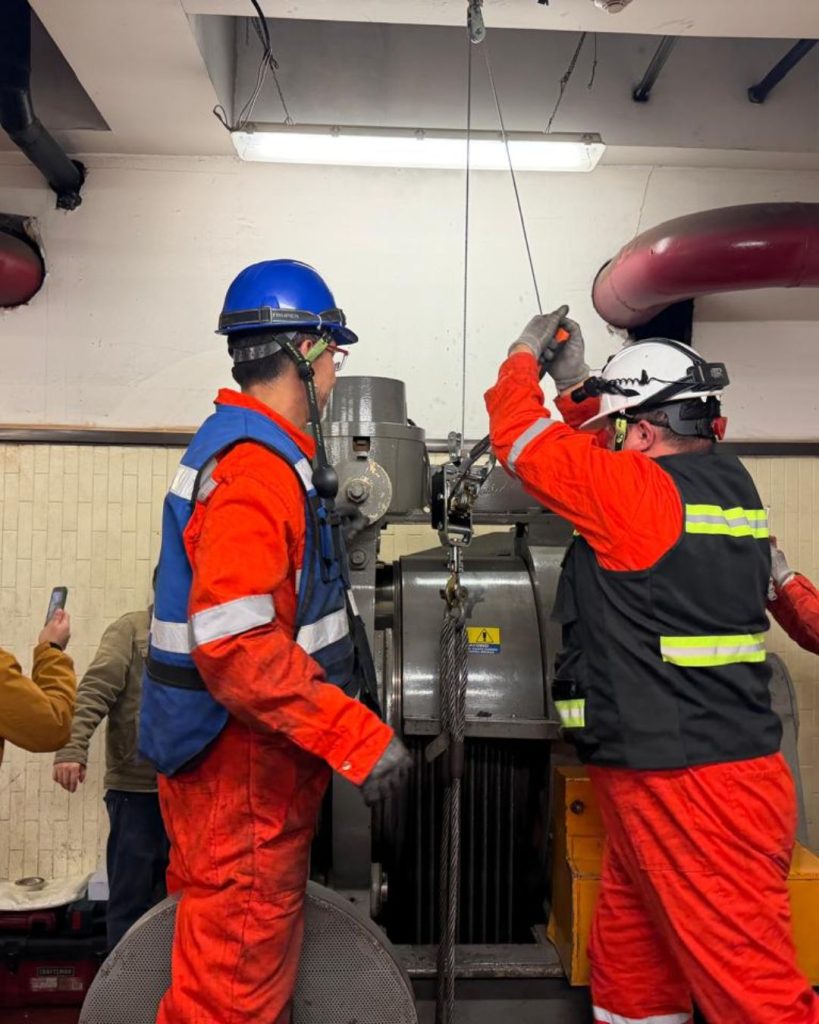 Foto de personas trabajando 